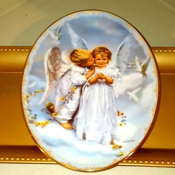 Angel Kisses by Sandra Kruk Collector Plate - Picture 2 of 10